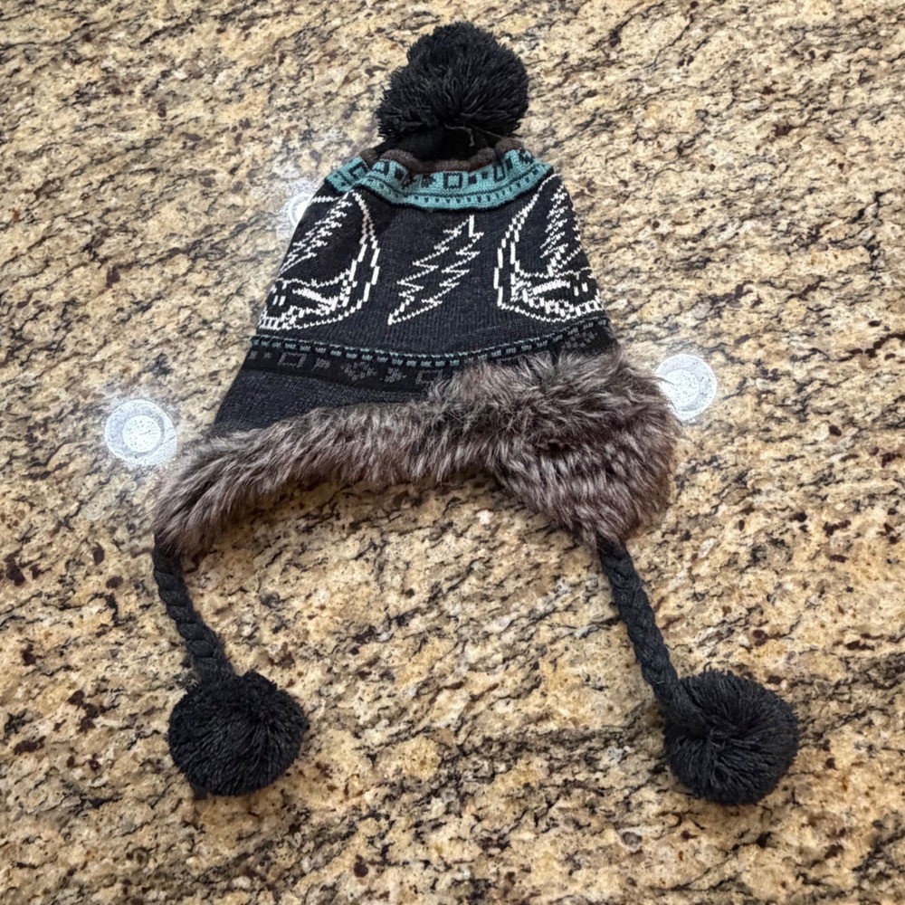 Grateful Dead Steal Your Face Knit Trapper Hat Faux Fur Fleece Lined Pom Beanie
